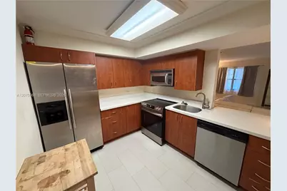 2640 NE 135th St #202, North Miami, FL 33181 - Photo 11