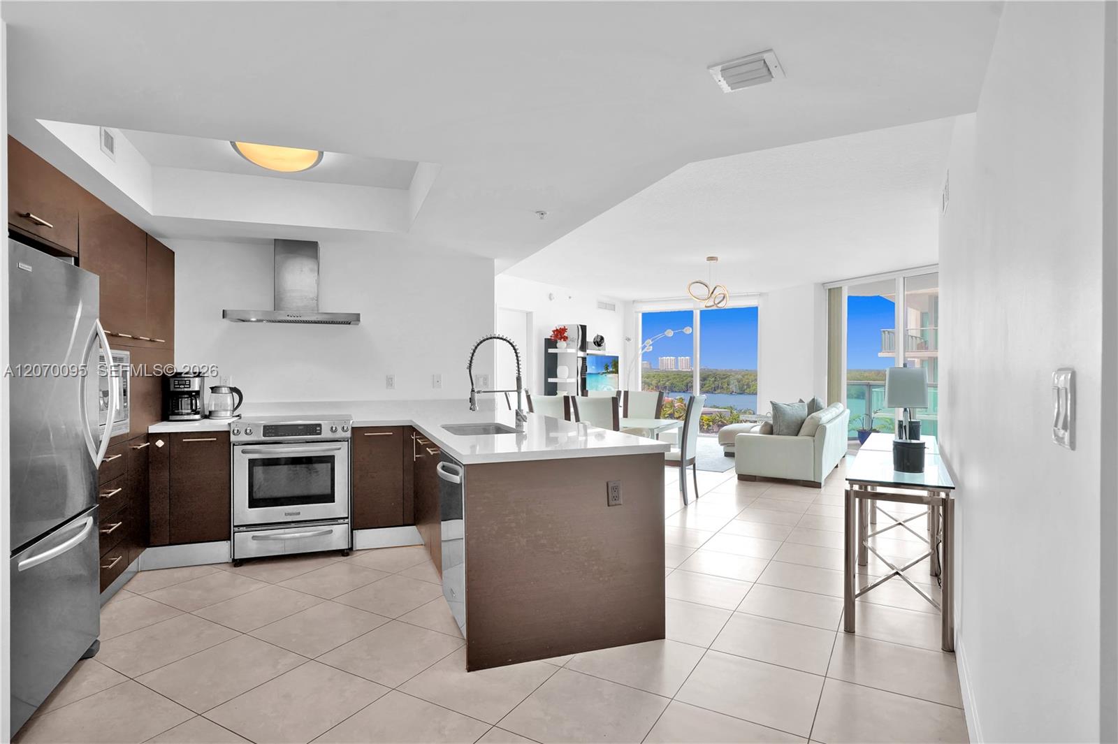 250 Sunny Isles Blvd #3-904 - 250 Sunny Isles Blvd #3-904, Sunny Isles Beach, FL 33160 Luxury Property | Jose Angel Pina