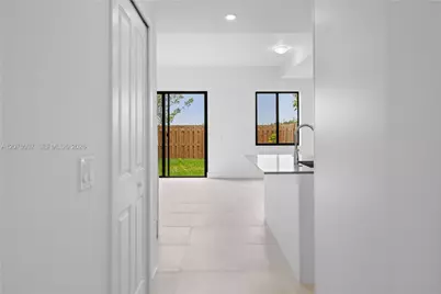 19114 SW 345th Ter #19114, Florida City, FL 33034 - Photo 5
