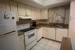 1534 SW 22nd Way, Deerfield Beach, FL 33442 - Photo 5
