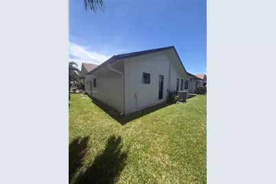 1534 SW 22nd Way, Deerfield Beach, FL 33442 - Photo 3