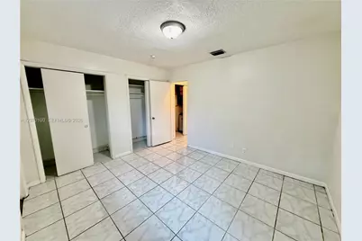 1821 N 17th Ct #24, Hollywood, FL 33020 - Photo 11