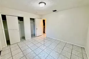1821 N 17th Ct, Hollywood, FL 33020 - Photo 11