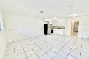 1821 N 17th Ct, Hollywood, FL 33020 - Photo 3