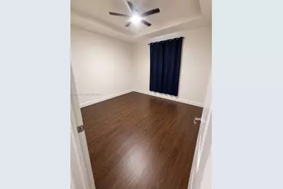 9229 W 33rd Way, Hialeah, FL 33018 - Photo 15