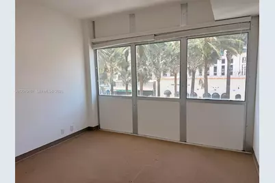 299 Alhambra Cir #307, Coral Gables, FL 33134 - Photo 5