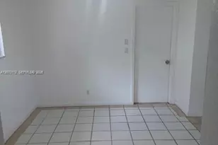 19920 SW 118th Pl, Miami, FL 33177 - Photo 3
