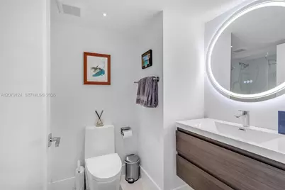 6301 Collins Ave #1207, Miami Beach, FL 33141 - Photo 17
