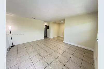 333 NW 2nd Ave #5, Hallandale Beach, FL 33009 - Photo 7