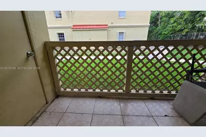 18332 NW 68th Ave #H, Hialeah, FL 33015 - Photo 15