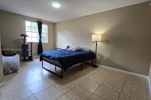 18332 NW 68th Ave, Hialeah, FL 33015 - Photo 13