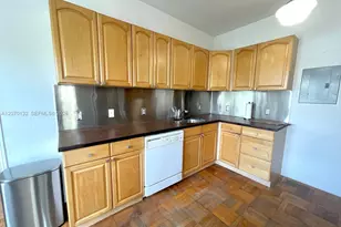 4035 N Meridian Ave, Miami Beach, FL 33140 - Photo 5