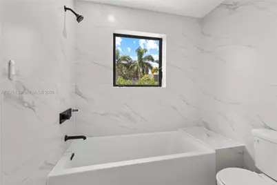 200 N 52nd Ave, Hollywood, FL 33021 - Photo 13