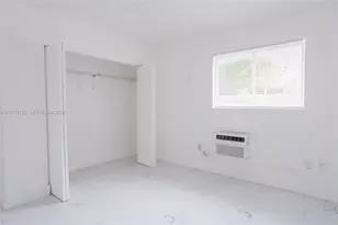 979 SW 10th St, Miami, FL 33130 - Photo 7