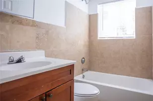 979 SW 10th St, Miami, FL 33130 - Photo 11