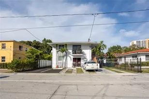 979 SW 10th St, Miami, FL 33130 - Photo 17
