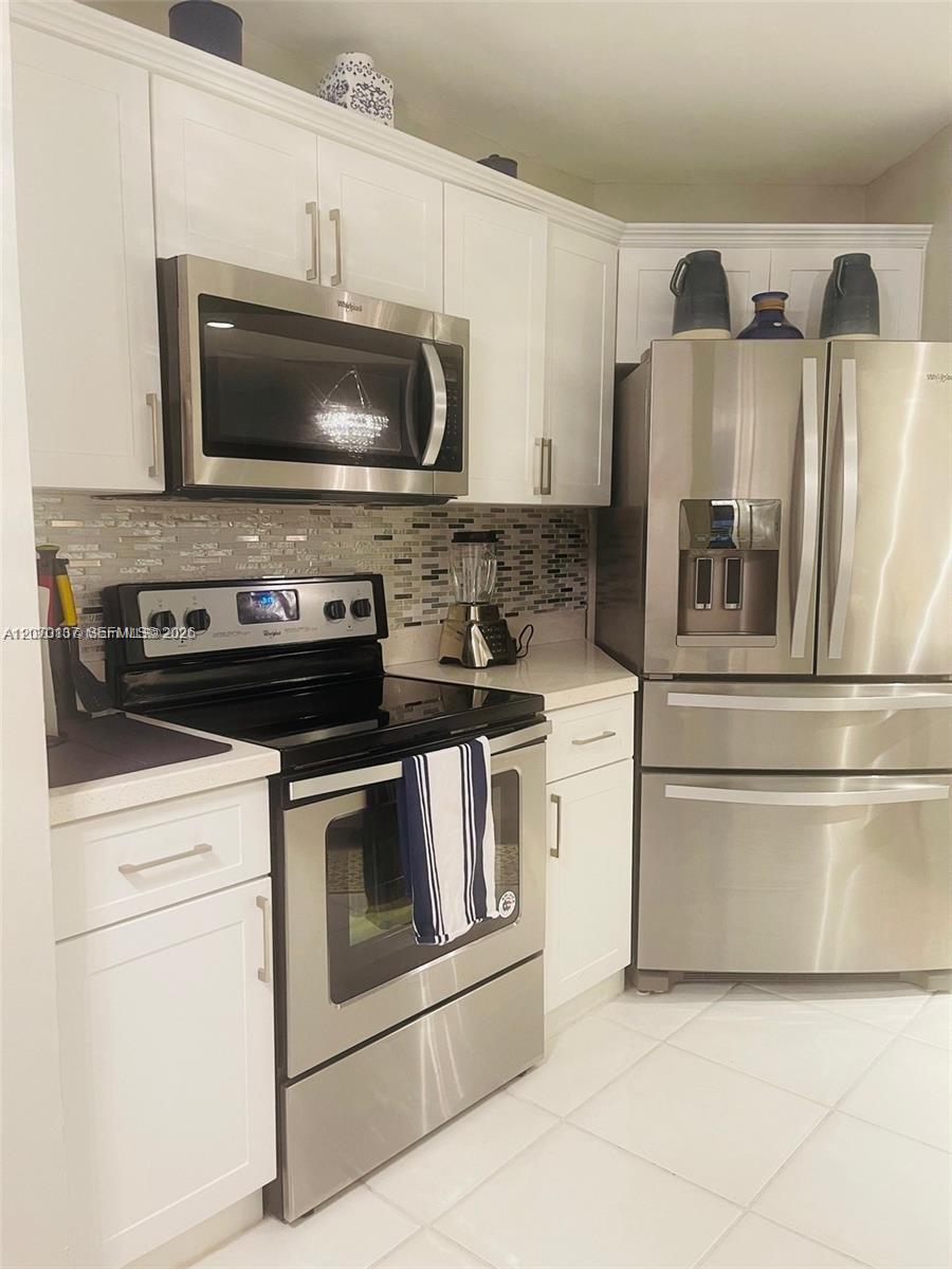 10551 W Broward Blvd #111 - 10551 W Broward Blvd #111, Plantation, FL 33324 Luxury Property | Jose Angel Pina