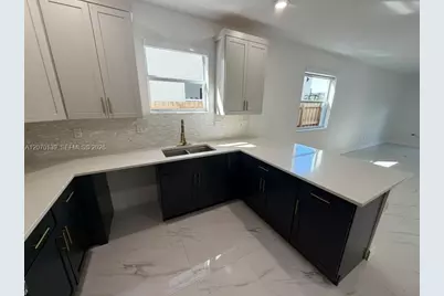 1409 SE 26th Ter #1409, Homestead, FL 33035 - Photo 9
