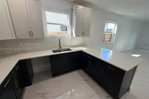 1409 SE 26th Ter, Homestead, FL 33035 - Photo 9