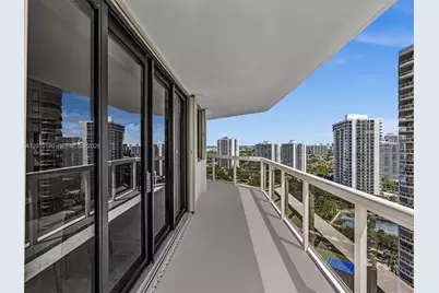 20185 E Country Club Dr #2101, Aventura, FL 33180 - Photo 21