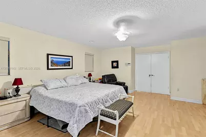 15735 SW 153rd Ave, Miami, FL 33187 - Photo 31