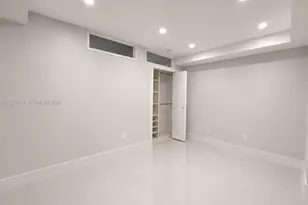 19390 Collins Ave, Sunny Isles Beach, FL 33160 - Photo 7