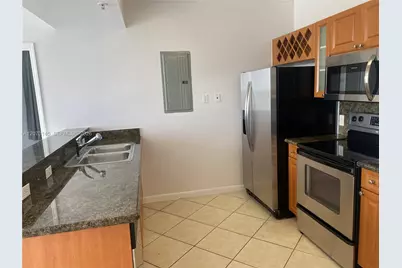 1 Glen Royal Pkwy #1113, Miami, FL 33125 - Photo 7