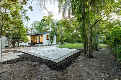 10901 NE 3rd Ave, Miami, FL 33161 - Photo 11