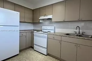 3181 SW 18th St, Miami, FL 33145 - Photo 9