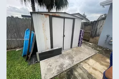 10891 N Snapper Creek Dr, Miami, FL 33173 - Photo 25