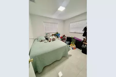 10891 N Snapper Creek Dr, Miami, FL 33173 - Photo 15