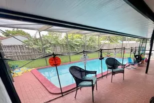 10891 N Snapper Creek Dr, Miami, FL 33173 - Photo 19