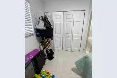 10891 N Snapper Creek Dr, Miami, FL 33173 - Photo 17