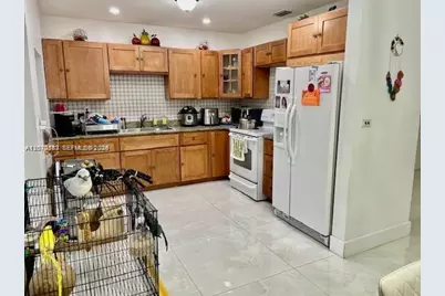 10891 N Snapper Creek Dr, Miami, FL 33173 - Photo 5