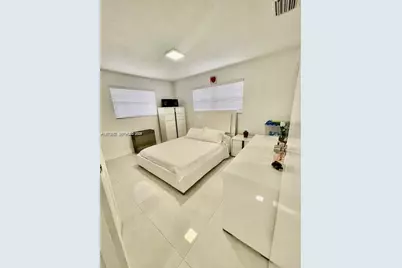 10891 N Snapper Creek Dr, Miami, FL 33173 - Photo 7