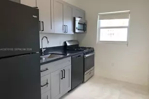 7207 Bay Dr, Miami Beach, FL 33141 - Photo 15