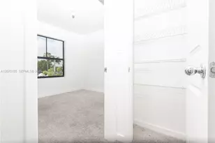 302 NE 1st Dr, Florida City, FL 33034 - Photo 31