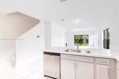 302 NE 1st Dr #302, Florida City, FL 33034 - Photo 11