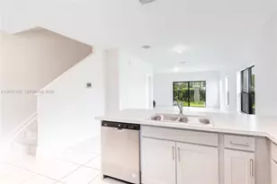 302 NE 1st Dr, Florida City, FL 33034 - Photo 11