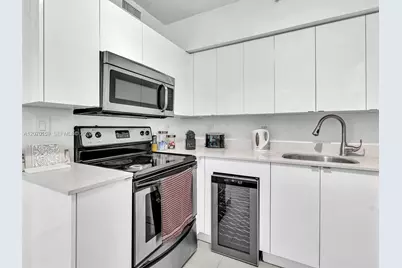 1500 Bay Rd #516S, Miami Beach, FL 33139 - Photo 9