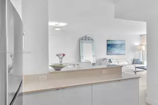 1500 Bay Rd, Miami Beach, FL 33139 - Photo 11