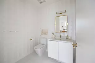 2655 S Bayshore Dr, Miami, FL 33133 - Photo 37