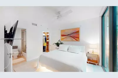 6000 Collins Ave #124, Miami Beach, FL 33140 - Photo 5