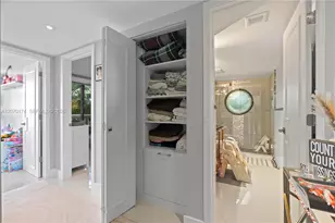 1000 W Island Blvd, Aventura, FL 33160 - Photo 27