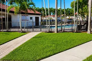550 NW 82nd Ct, Miami, FL 33126 - Photo 3
