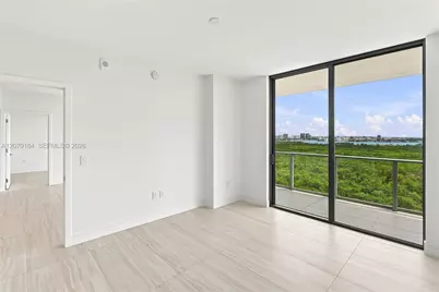 2411 Laguna Cir #1402, Miami, FL 33181 - Photo 23