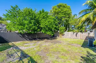 124 SE 2nd Terrace, Hallandale Beach, FL 33009 - Photo 13