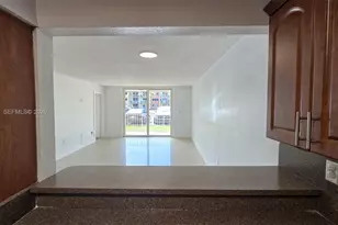 6990 NW 186th St, Hialeah, FL 33015 - Photo 13
