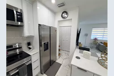 8100 Taft St #N/A, Pembroke Pines, FL 33024 - Photo 7