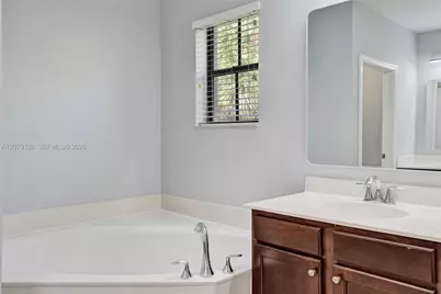 6079 Grand Cypress Cir W, Coconut Creek, FL 33073 - Photo 29